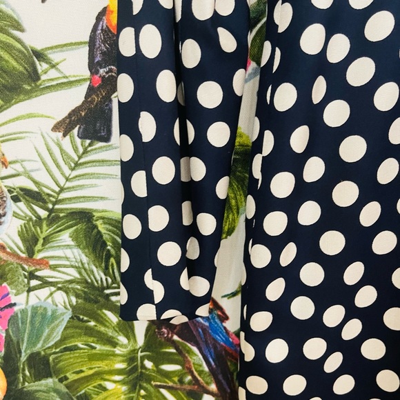 Beautiful Vintage Silk dress by Neiman Marcus. Size M ( vintage size 14) - Picture 5 of 14